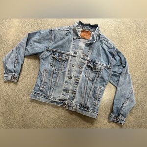 Vintage 90s Levi’s 70507-4890 Trucker Denim Jean Jacket